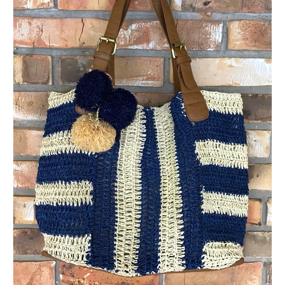 Sonoma Navy and Cream Straw Purse